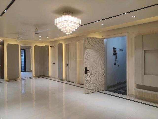 4 BHK Independent Builder Floor in Green Field Colony for resale Faridabad. The reference number is 19888203