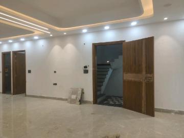 4 BHK Independent Builder Floor in Green Field Colony for resale Faridabad. The reference number is 20247698