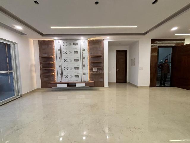 4 BHK Independent Builder Floor in Green Field Colony for resale Faridabad. The reference number is 20386507