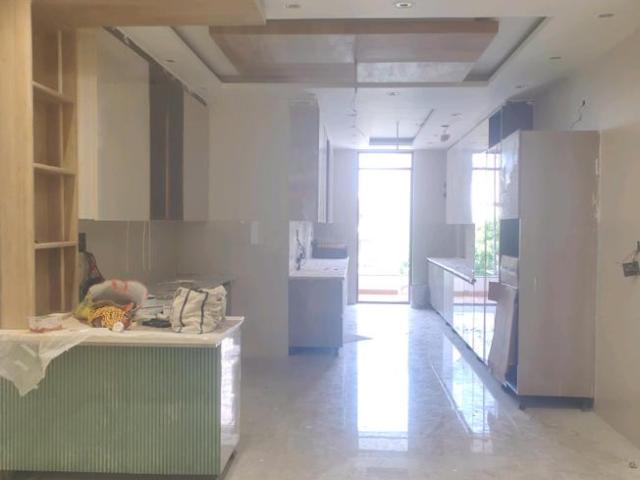 4 BHK Independent Builder Floor in Green Field Colony for resale Faridabad. The reference number is 20764583