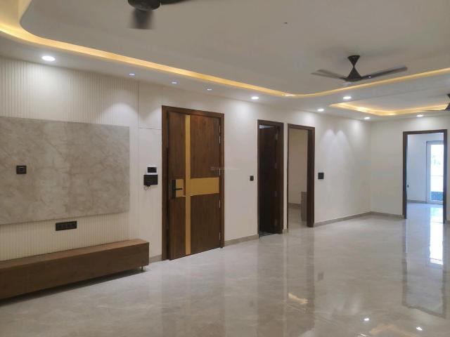 4 BHK Independent Builder Floor in Green Field Colony for resale Faridabad. The reference number is 20712261
