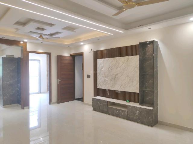 4 BHK Independent Builder Floor in Green Field Colony for resale Faridabad. The reference number is 21098139