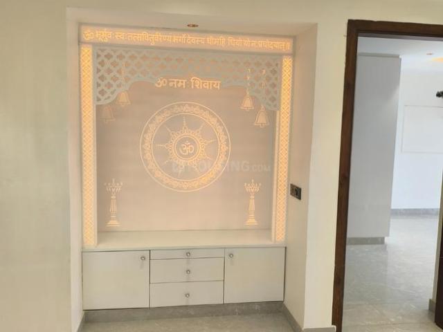 4 BHK Independent Builder Floor in Green Field Colony for resale Faridabad. The reference number is 21007773