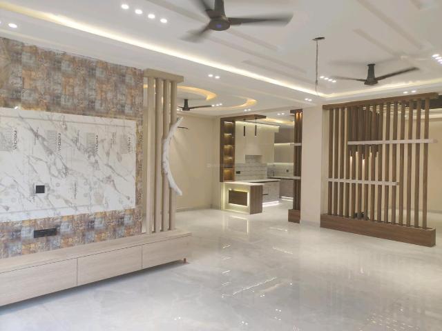 4 BHK Independent Builder Floor in Green Field Colony for resale Faridabad. The reference number is 21115961
