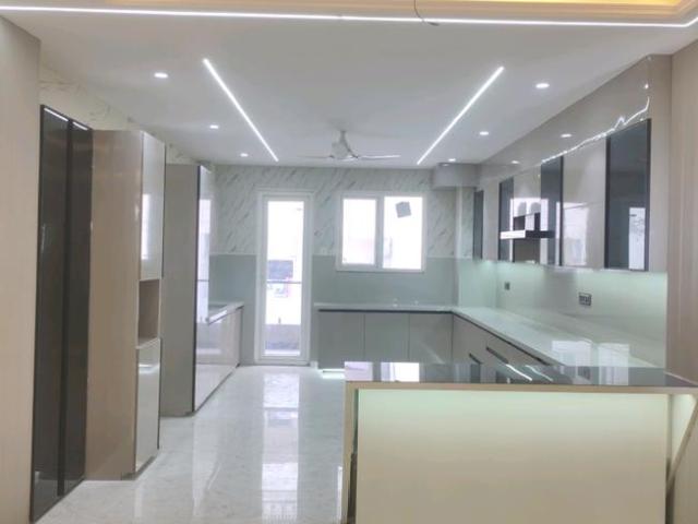 4 BHK Independent Builder Floor in Green Field Colony for resale Faridabad. The reference number is 21115936