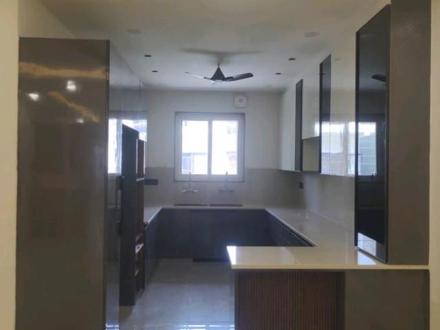 4 BHK Independent Builder Floor in Green Field Colony for resale Faridabad. The reference number is 21116029