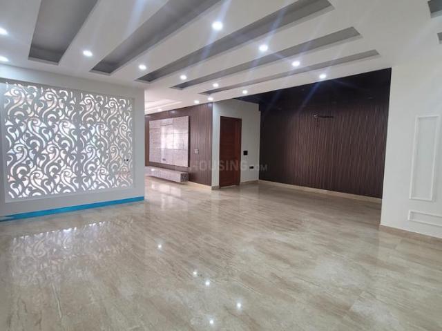4 BHK Independent Builder Floor in Green Field Colony for resale Faridabad. The reference number is 21244118
