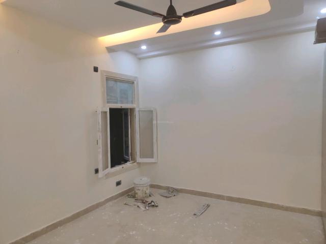 4 BHK Independent Builder Floor in Green Field Colony for resale Faridabad. The reference number is 21256374