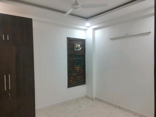 4 BHK Independent Builder Floor in Green Field Colony for resale Faridabad. The reference number is 21296167