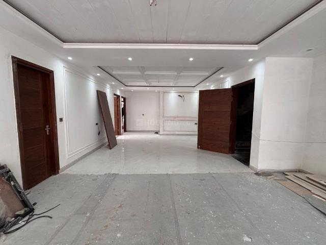 4 BHK Independent Builder Floor in Green Field Colony for resale Faridabad. The reference number is 21222730