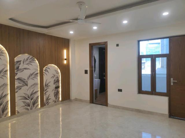 4 BHK Independent Builder Floor in Green Field Colony for resale Faridabad. The reference number is 21232678