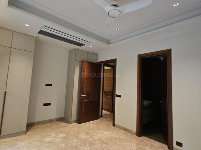 4 BHK Independent Builder Floor in Green Park Extension for resale New Delhi. The reference number is 21016546
