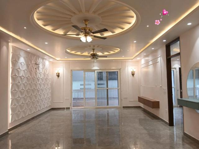 4 BHK Independent Builder Floor in Hari Nagar for resale New Delhi. The reference number is 20211076