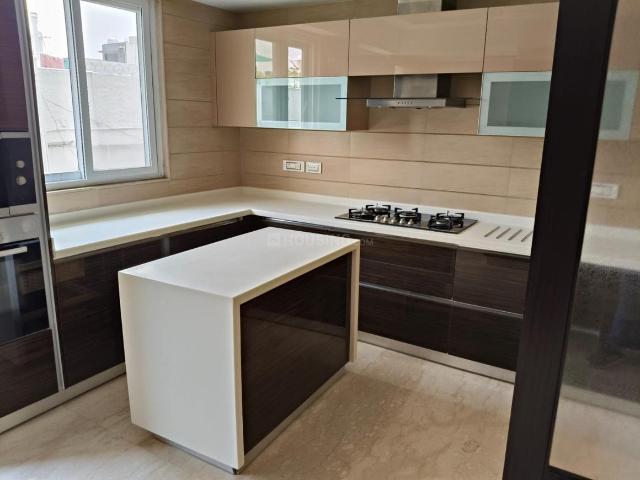 4 BHK Independent Builder Floor in Hauz Khas for rent New Delhi. The reference number is 20897627