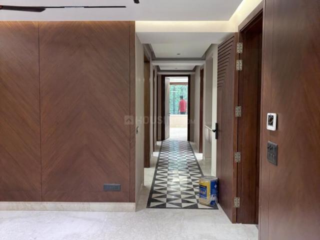 4 BHK Independent Builder Floor in Hauz Khas for resale New Delhi. The reference number is 20581978