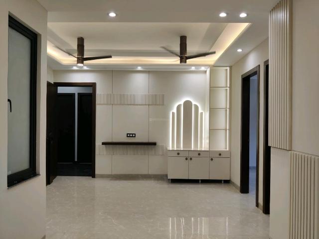 4 BHK Independent Builder Floor in Indirapuram for resale Ghaziabad. The reference number is 17810435