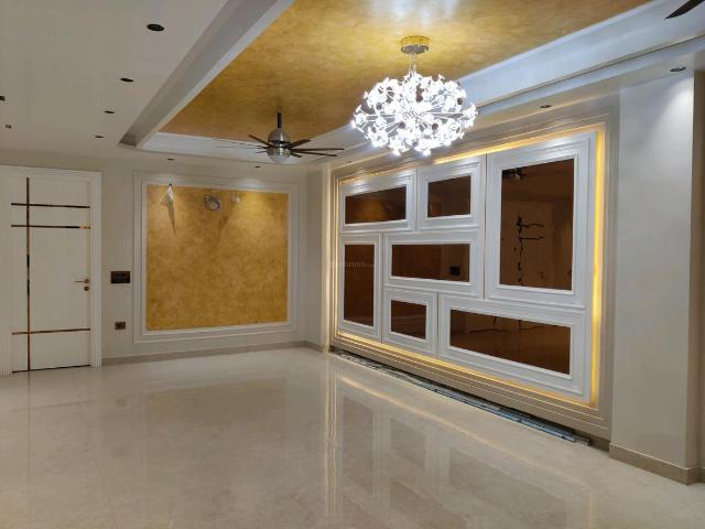 4 BHK Independent Builder Floor in Indirapuram for resale Ghaziabad. The reference number is 17810568