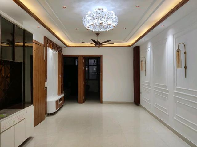 4 BHK Independent Builder Floor in Indirapuram for resale Ghaziabad. The reference number is 19718129