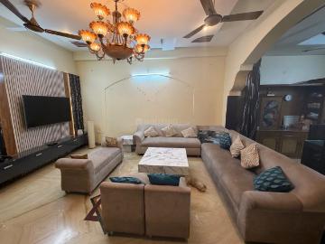 4 BHK Independent Builder Floor in Indirapuram for resale Ghaziabad. The reference number is 19891323