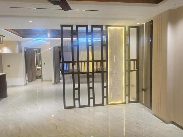 4 BHK Independent Builder Floor in Indirapuram for resale Ghaziabad. The reference number is 20407462
