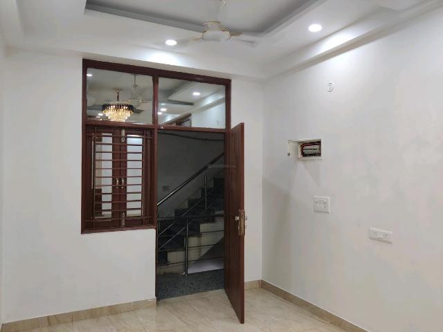 2 BHK Independent Builder Floor in Indirapuram for resale Ghaziabad. The reference number is 20515594