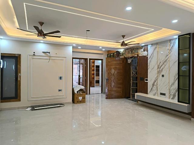 4 BHK Independent Builder Floor in Vaishali for resale Ghaziabad. The reference number is 20675359