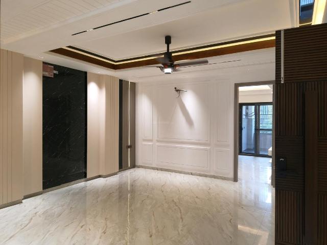 4 BHK Independent Builder Floor in Indirapuram for resale Ghaziabad. The reference number is 20718321