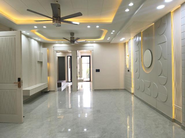 4 BHK Independent Builder Floor in Indirapuram for resale Ghaziabad. The reference number is 21173144