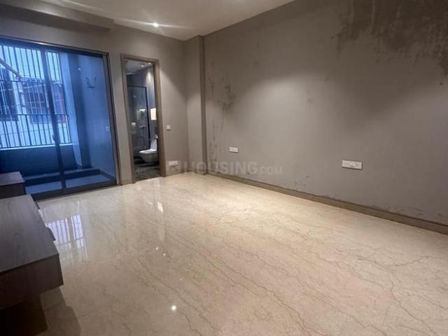 4 BHK Independent Builder Floor in Janakpuri for resale New Delhi. The reference number is 21163370