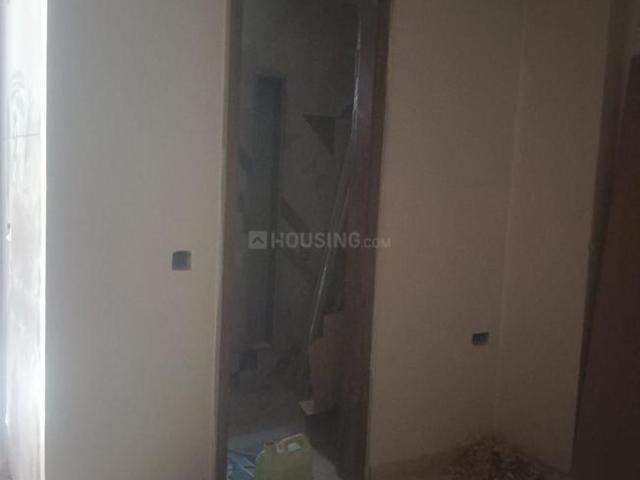 4 BHK Independent Builder Floor in Janakpuri for resale New Delhi. The reference number is 21171325