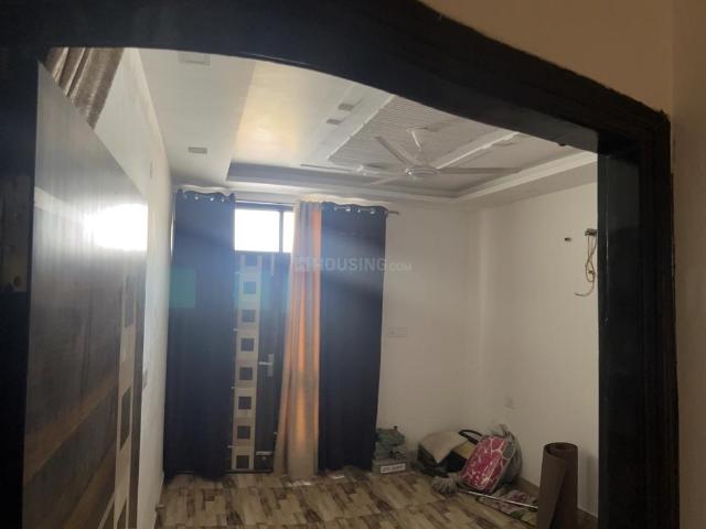4 BHK Independent Builder Floor in Jhilmil Colony for resale New Delhi. The reference number is 15197377