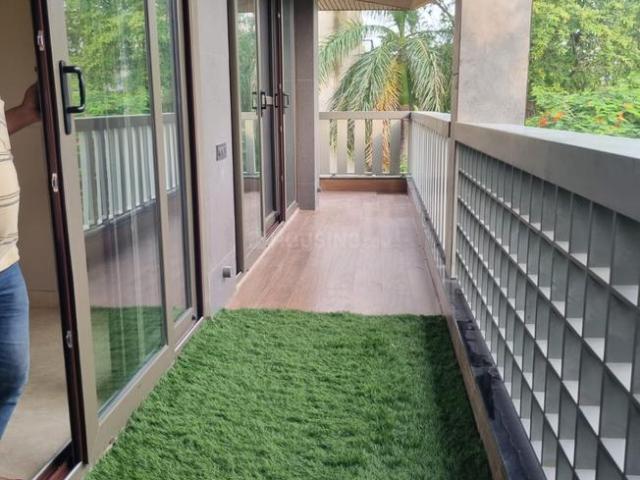 4 BHK Independent Builder Floor in Kailash Colony for resale New Delhi. The reference number is 19558410