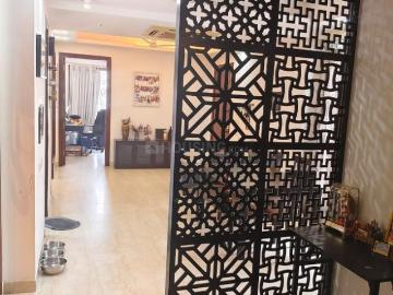 4 BHK Independent Builder Floor in Kailash Colony for resale New Delhi. The reference number is 19684910