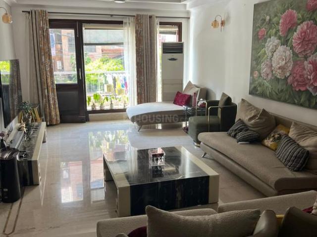 4 BHK Independent Builder Floor in Kailash Colony for resale New Delhi. The reference number is 20372715