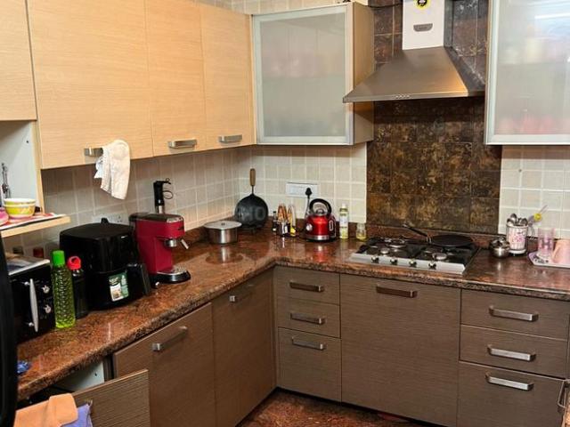 4 BHK Independent Builder Floor in Kailash Colony for resale New Delhi. The reference number is 20667186