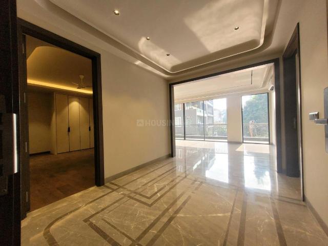 4 BHK Independent Builder Floor in Kailash Colony for resale New Delhi. The reference number is 20972373