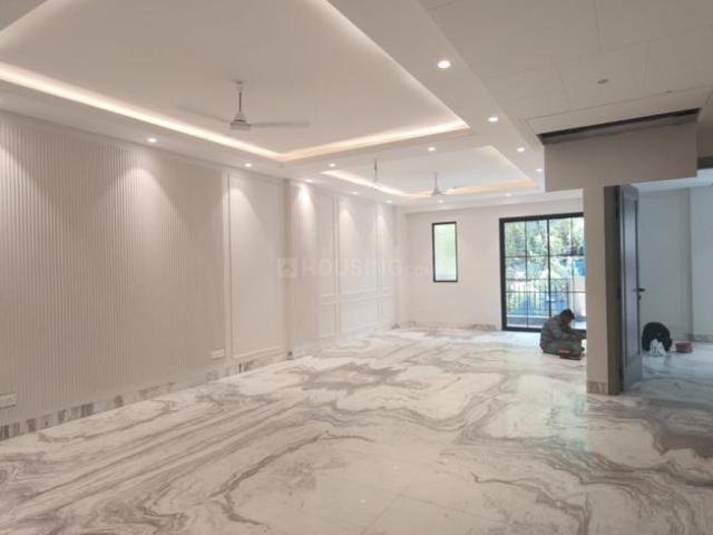 4 BHK Independent Builder Floor in Kailash Colony for resale New Delhi. The reference number is 21258298