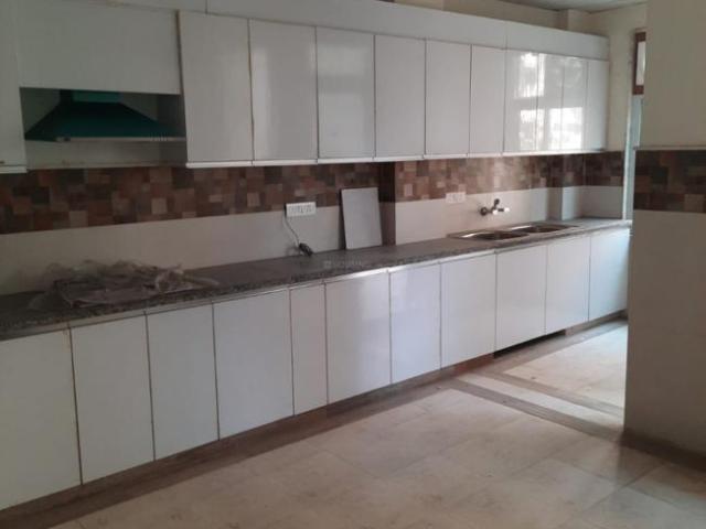 4 BHK Independent Builder Floor in Kalkaji for rent New Delhi. The reference number is 8471504