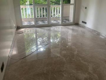 4 BHK Independent Builder Floor in Kalkaji for resale New Delhi. The reference number is 20272849