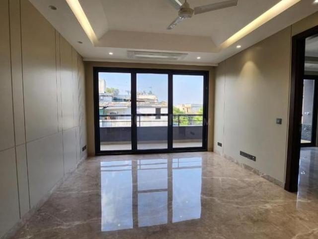 4 BHK Independent Builder Floor in Kalkaji for resale New Delhi. The reference number is 20367328