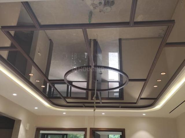 4 BHK Independent Builder Floor in Kalkaji for resale New Delhi. The reference number is 21185477