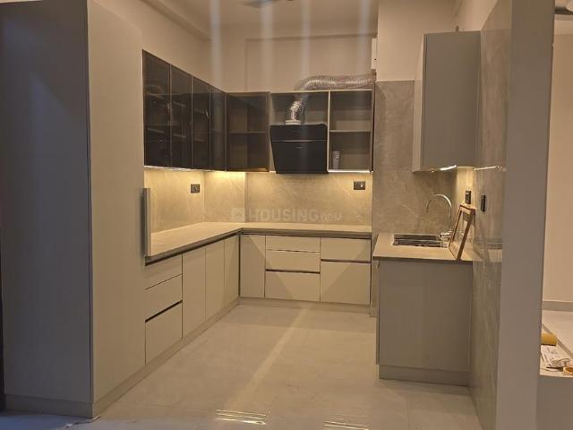 4 BHK Independent Builder Floor in Kaushambi for resale Ghaziabad. The reference number is 18471894