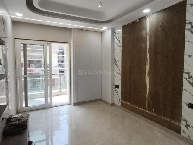 4 BHK Independent Builder Floor in Kaushambi for resale Ghaziabad. The reference number is 21205936