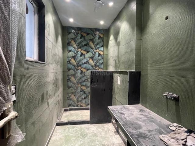 4 BHK Independent Builder Floor in Kirti Nagar for resale New Delhi. The reference number is 18267055