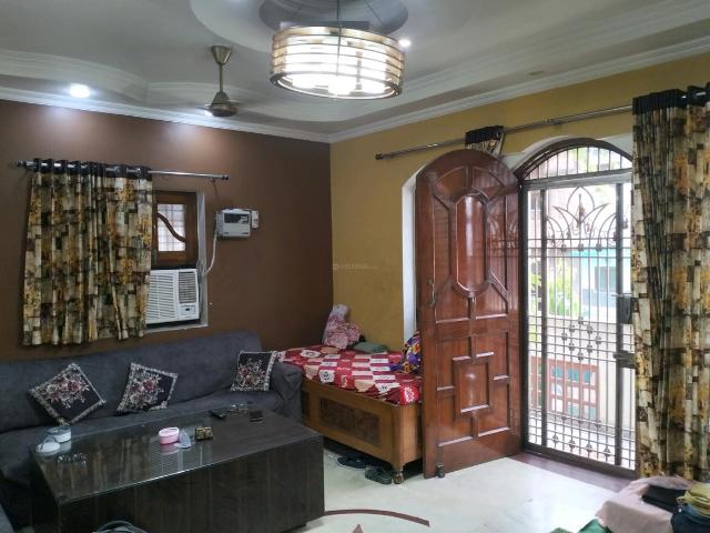 4 BHK Independent Builder Floor in Krishna Nagar for resale New Delhi. The reference number is 17230760