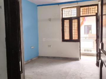 4 BHK Independent Builder Floor in Krishna Nagar for resale New Delhi. The reference number is 20301774
