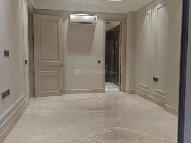 4 BHK Independent Builder Floor in Lajpat Nagar for resale New Delhi. The reference number is 21012122