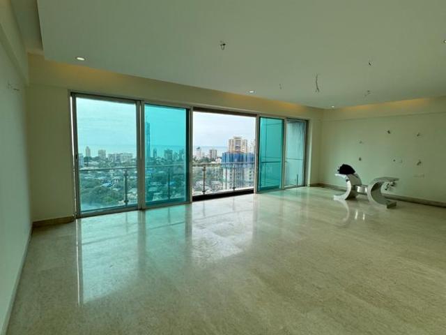 4 BHK Independent Builder Floor in Lower Parel for rent Mumbai. The reference number is 18458470