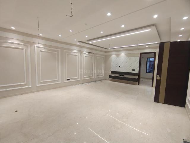 4 BHK Independent Builder Floor in Punjabi Bagh for rent New Delhi. The reference number is 12906126