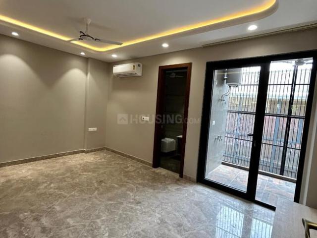 4 BHK Independent Builder Floor in Punjabi Bagh for rent New Delhi. The reference number is 19946493